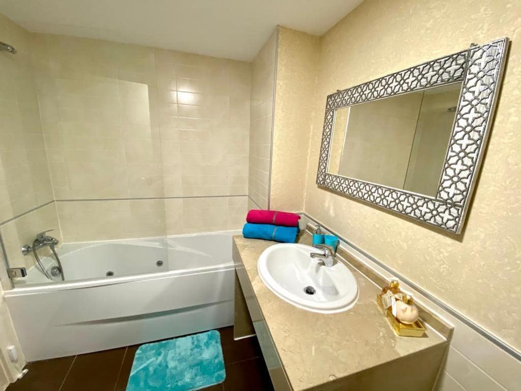 Apartment Alcaidesa Luaran gambar