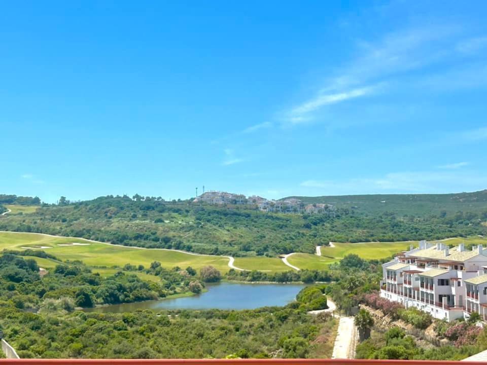 Apartment Alcaidesa Luaran gambar